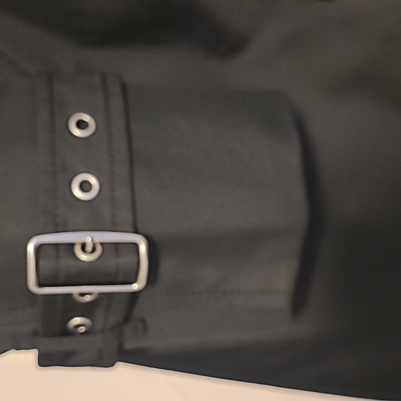 Coach The Trench - Picture 8 of 9